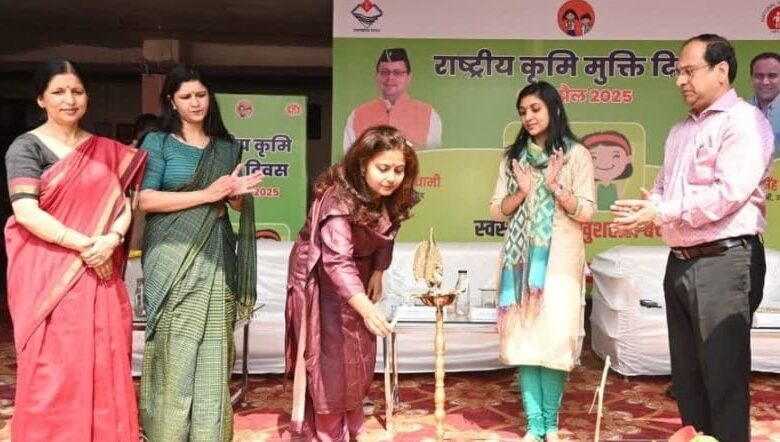 बच्चों को कृमि संक्रमण से बचाने के लिए एल्बेंडाजोल की खुराक: देहरादून में राष्ट्रीय कृमि मुक्ति दिवस